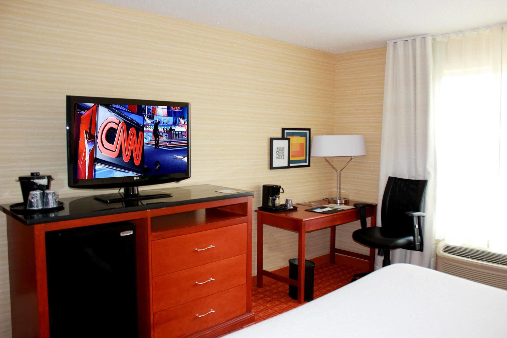 Fairfield Inn & Suites Detroit Farmington Hills Dış mekan fotoğraf